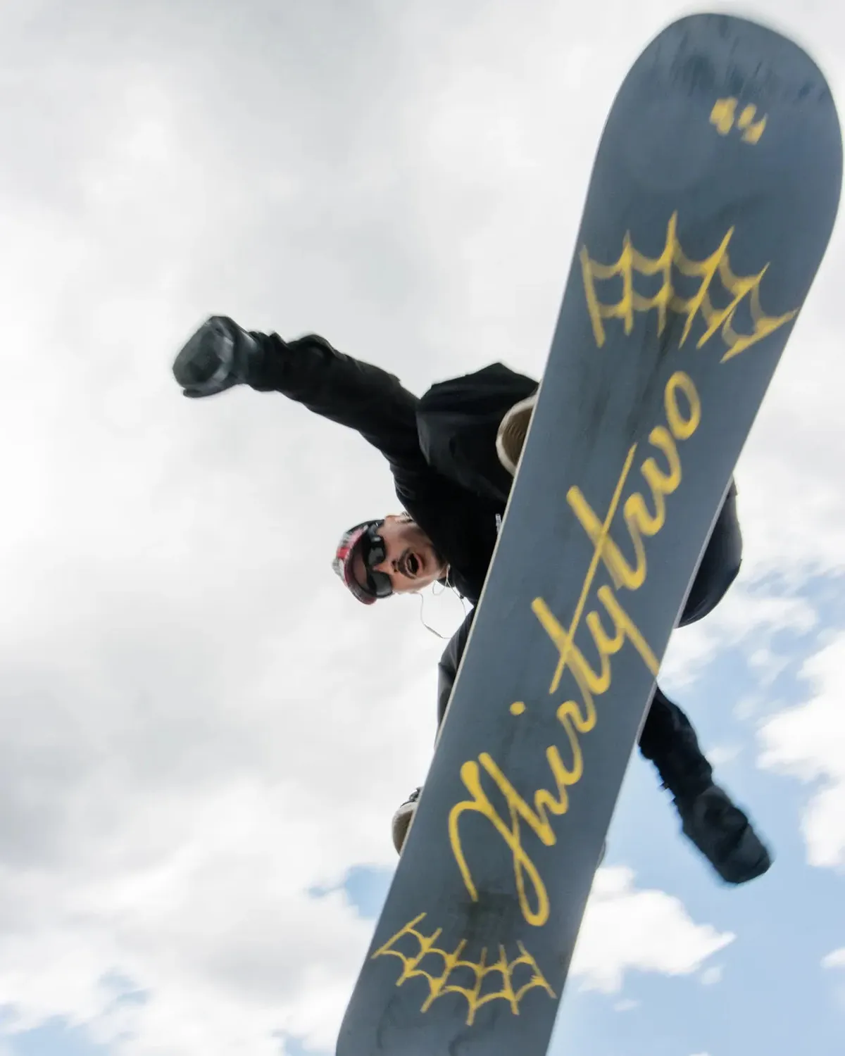 Thirtytwo Permanent Vacation planche directional twin
