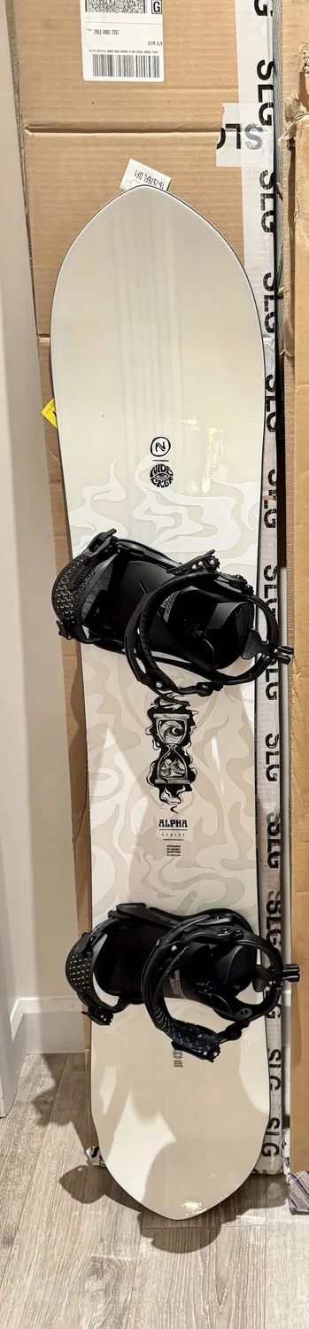 Niedecker Alpha snowboard all-mountain Spoon