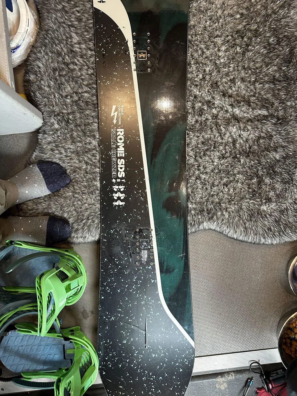 Rome SDS Stale Fish snowboard poudre taper 15 mm