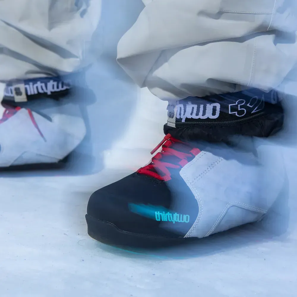 Thirtytwo Lashed X Fava bottes de snowboard BLACK/BLUE flex medium