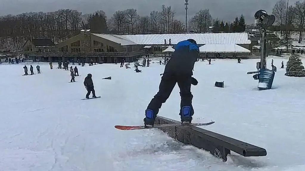 Rome SDS Ravine planche snowboard poudre all-mountain