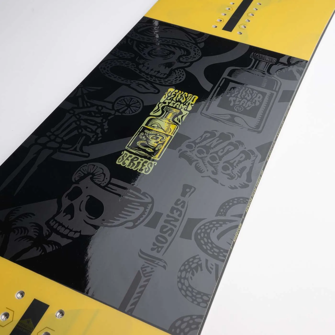 Niedecker Sensor Team 2025 snowboard freestyle
