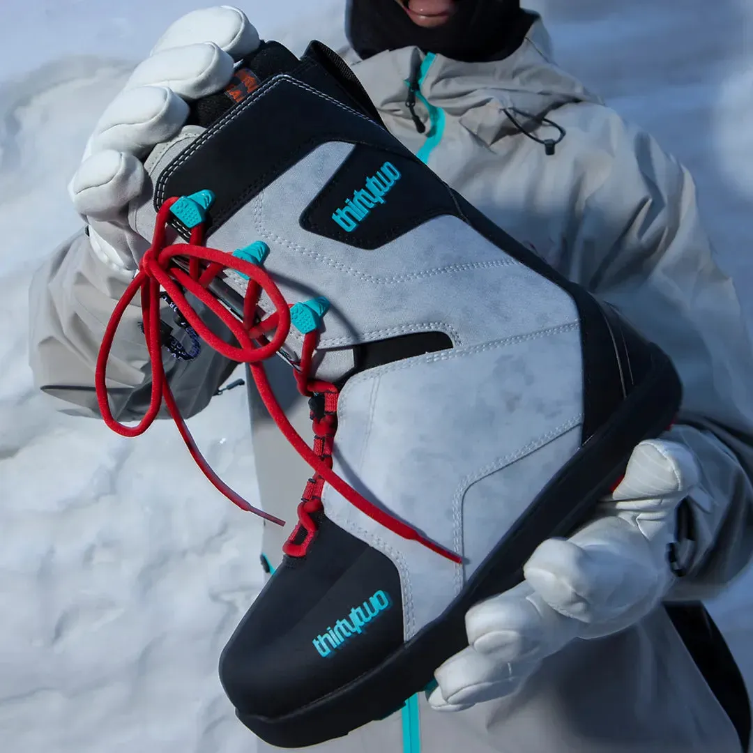 Thirtytwo Lashed X Fava bottes de snowboard BLACK/BLUE flex medium