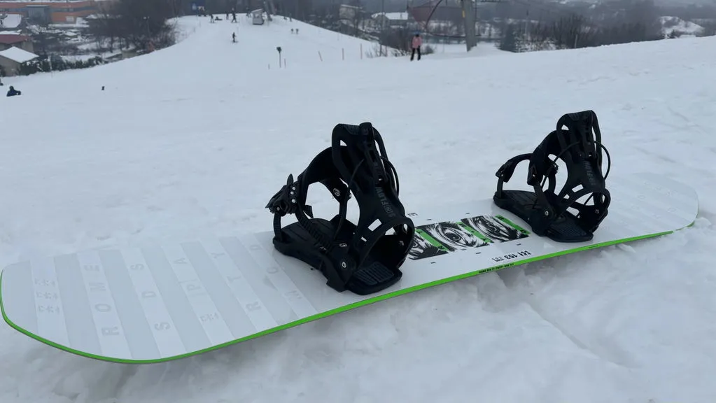 Rome SDS Party Mod snowboard twin contact rocker
