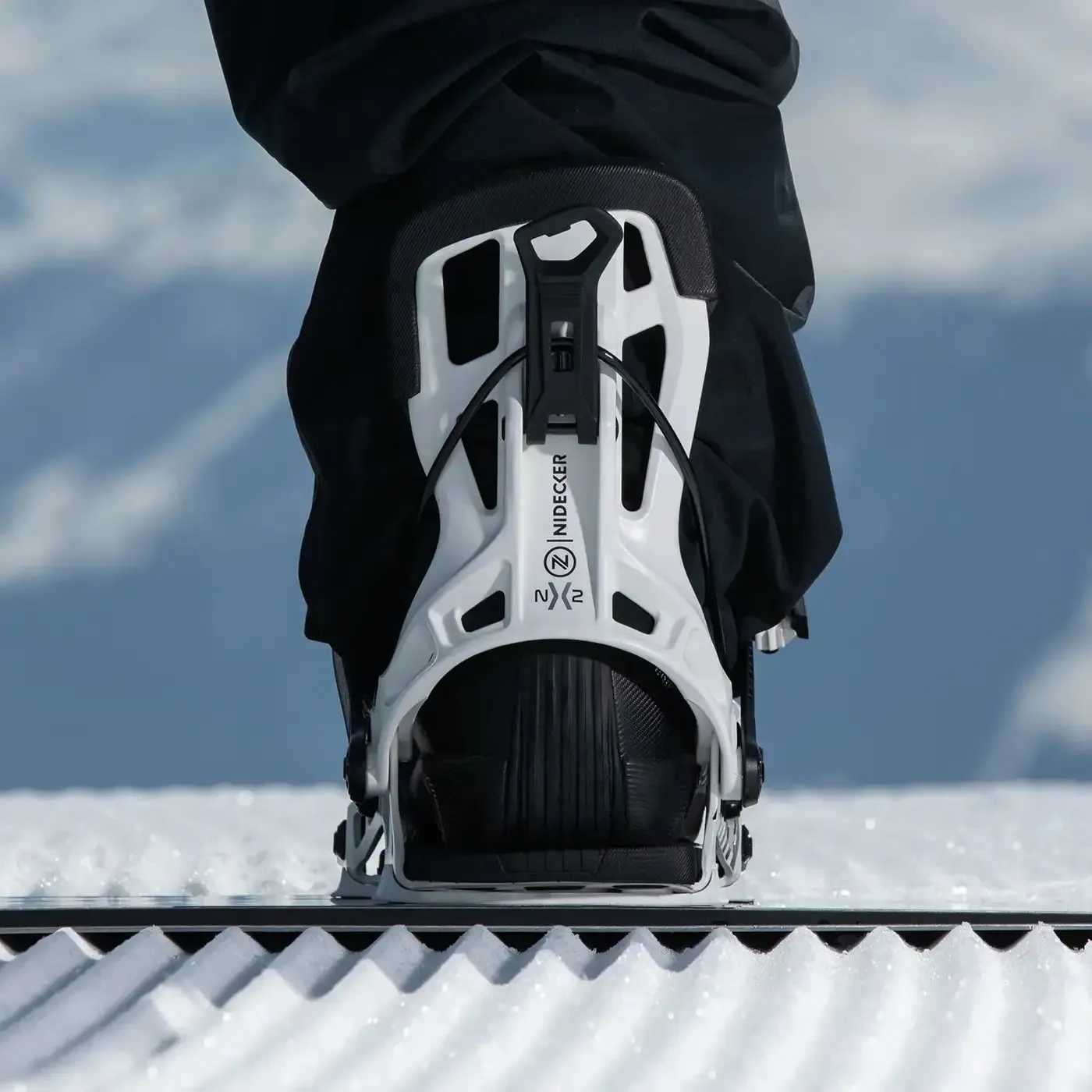 Flow NX2 Hybrid fixation snowboard aluminium