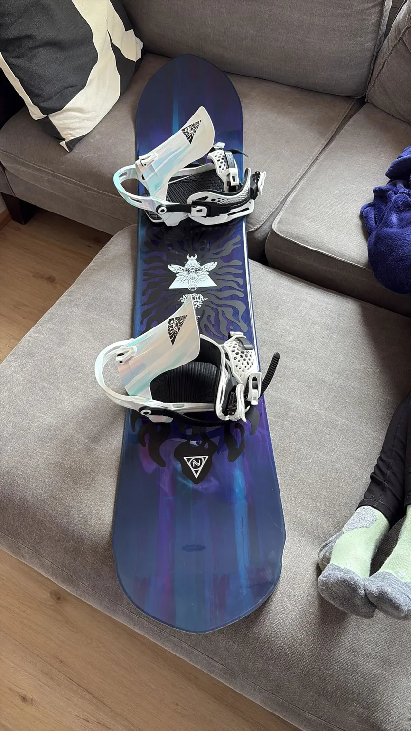 Niedecker Kaon Plus fixations snowboard