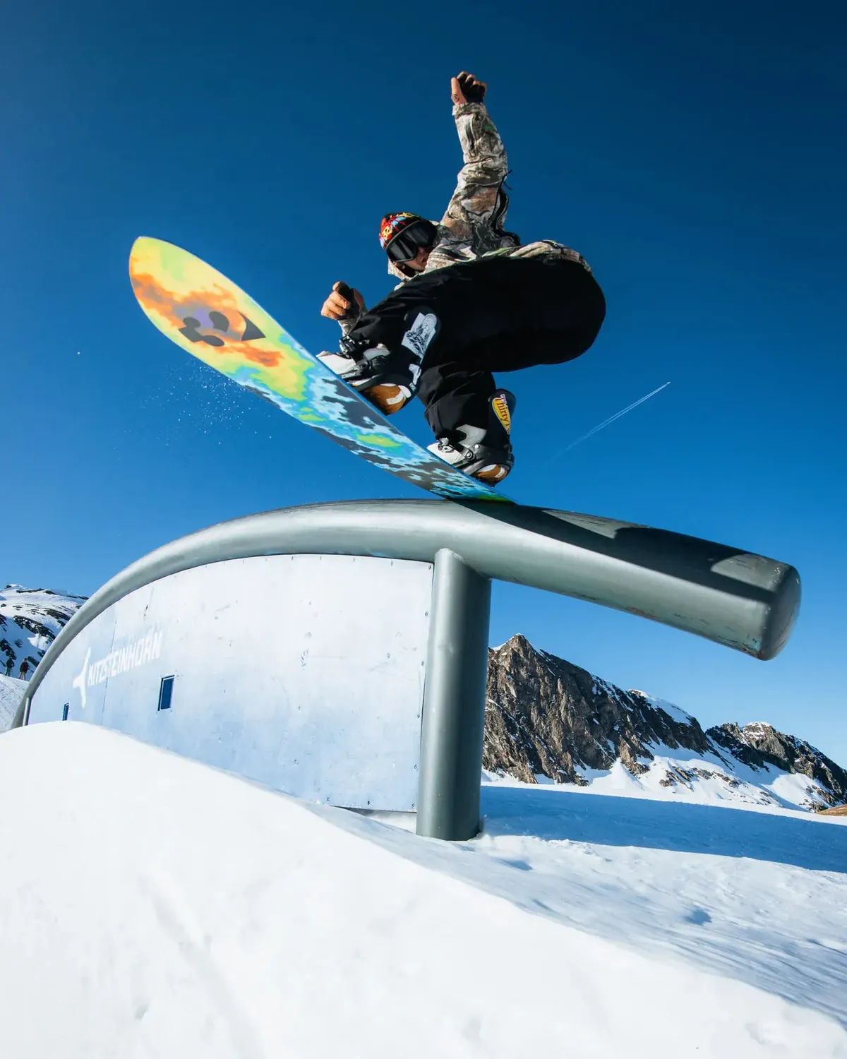 Thirtytwo Atmosphere snowboard directionnel