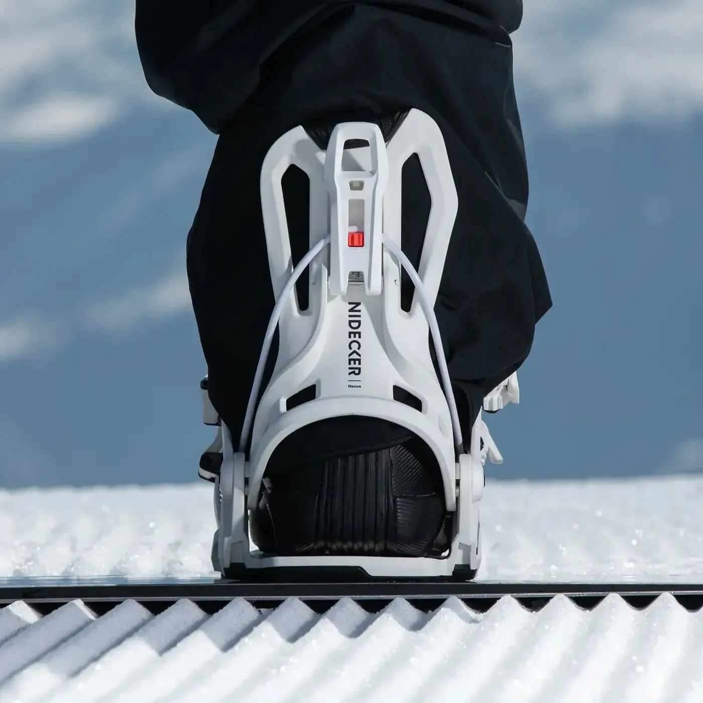 Niedecker Flow Design Nexus fixation snowboard