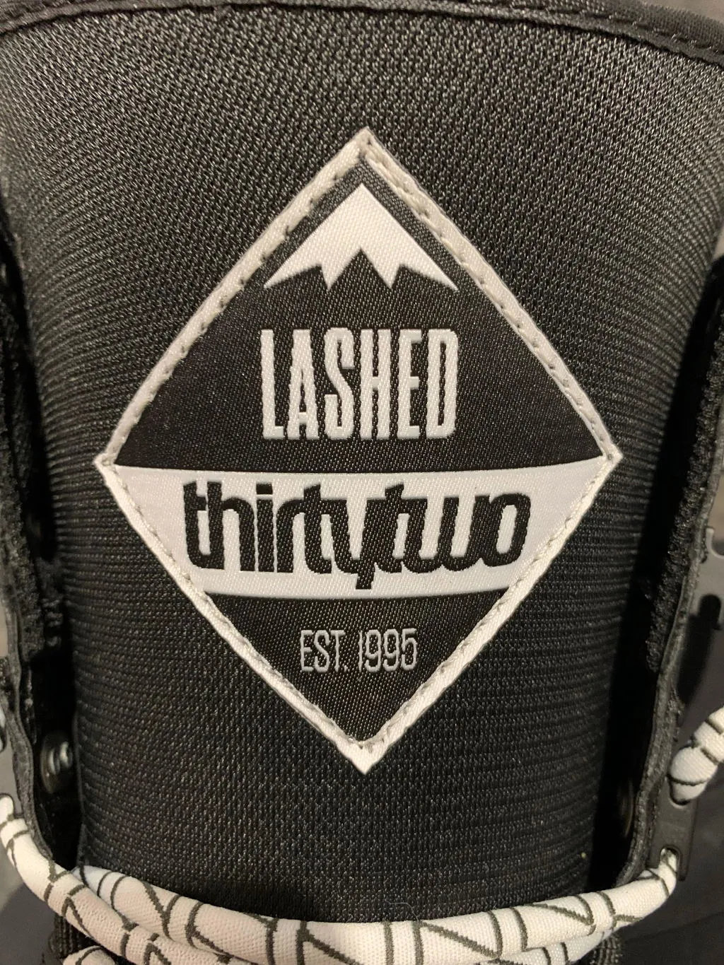 Thirtytwo Lashed Women's boots snowboard femme noir blanc