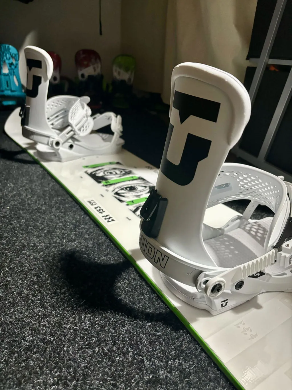 Rome SDS Party Mod snowboard twin contact rocker